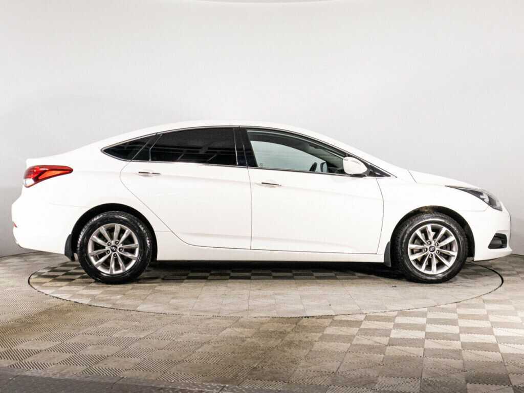 Hyundai i40 с пробегом — 2015 год. Фото: #3