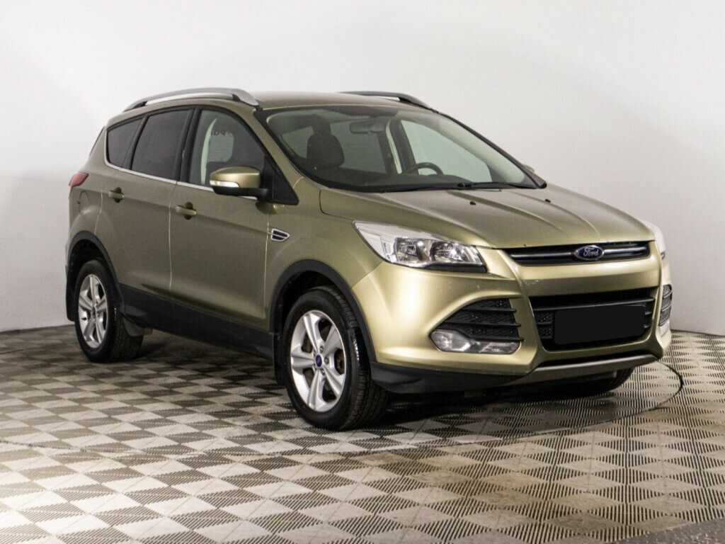 Ford Kuga с пробегом — 2014 год. Фото: #2