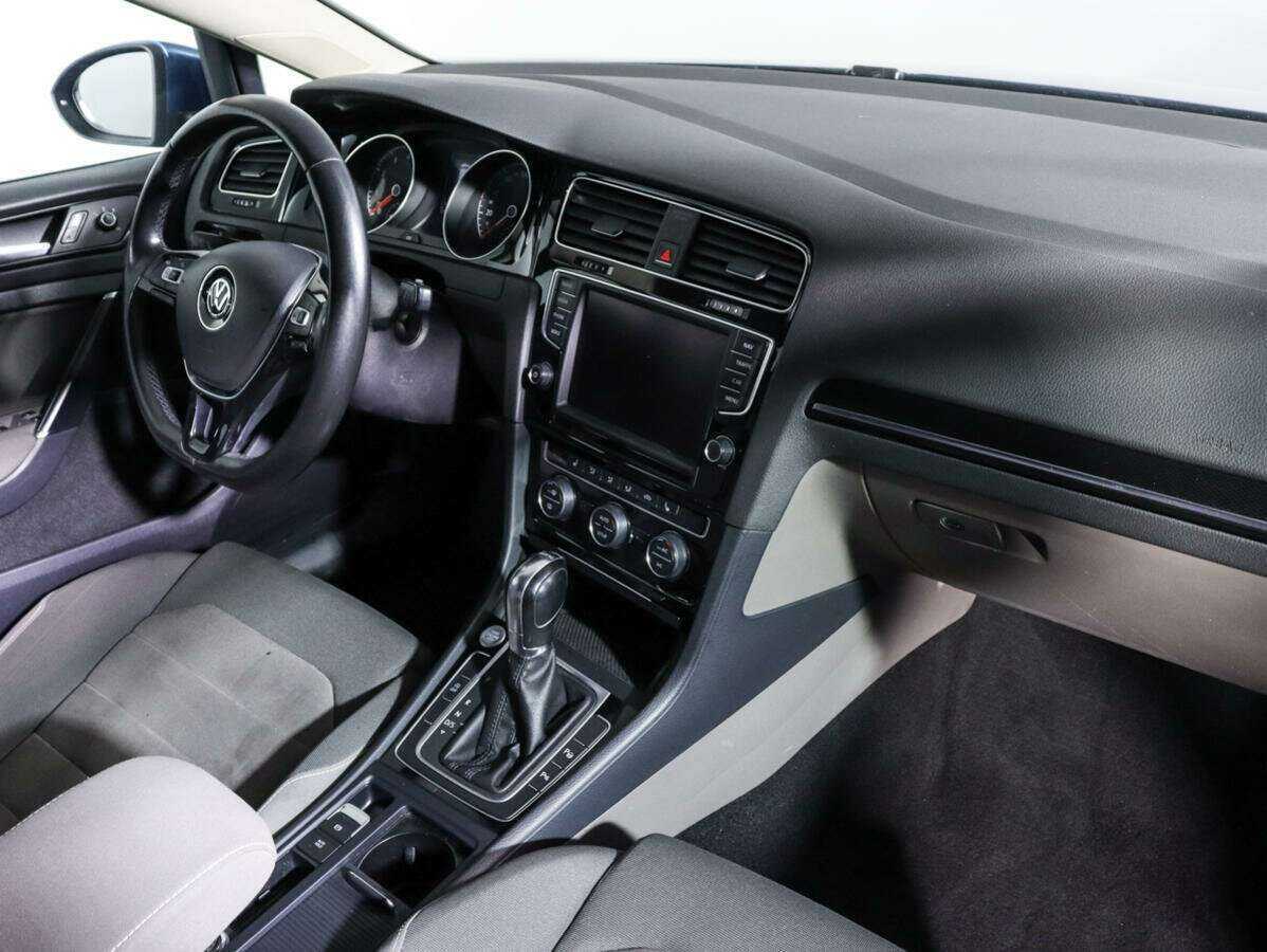 Volkswagen Golf с пробегом — 2013 год. Фото: #8