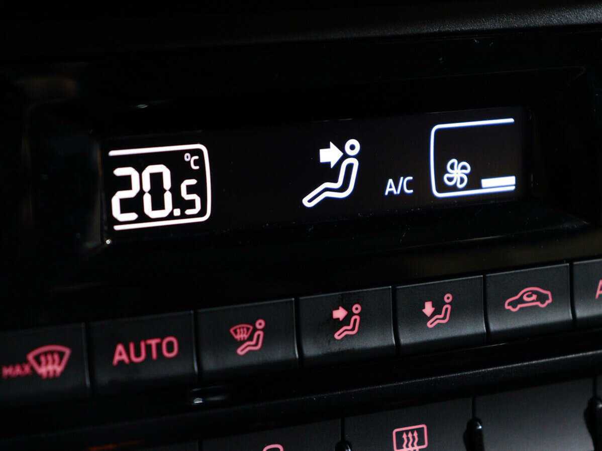 Volkswagen Polo с пробегом — 2021 год. Фото: #17