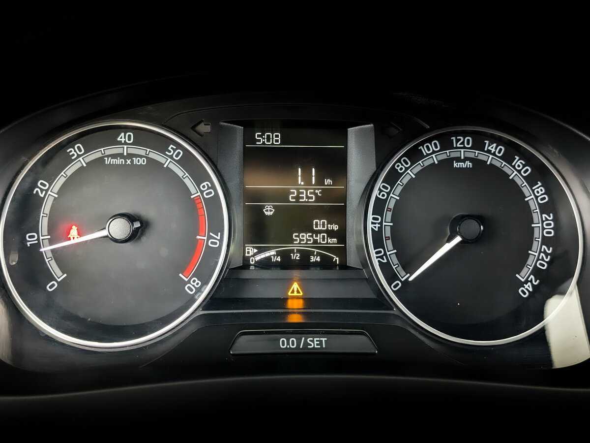 Skoda Rapid с пробегом — 2019 год. Фото: #10