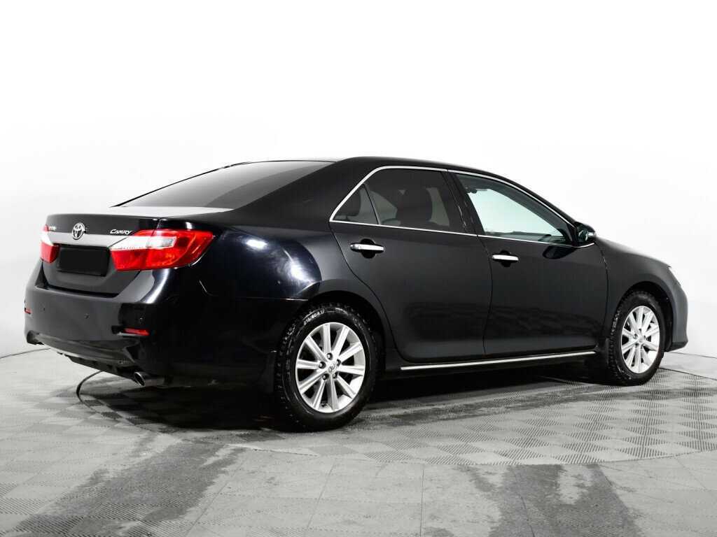 Toyota Camry с пробегом — 2014 год. Фото: #4