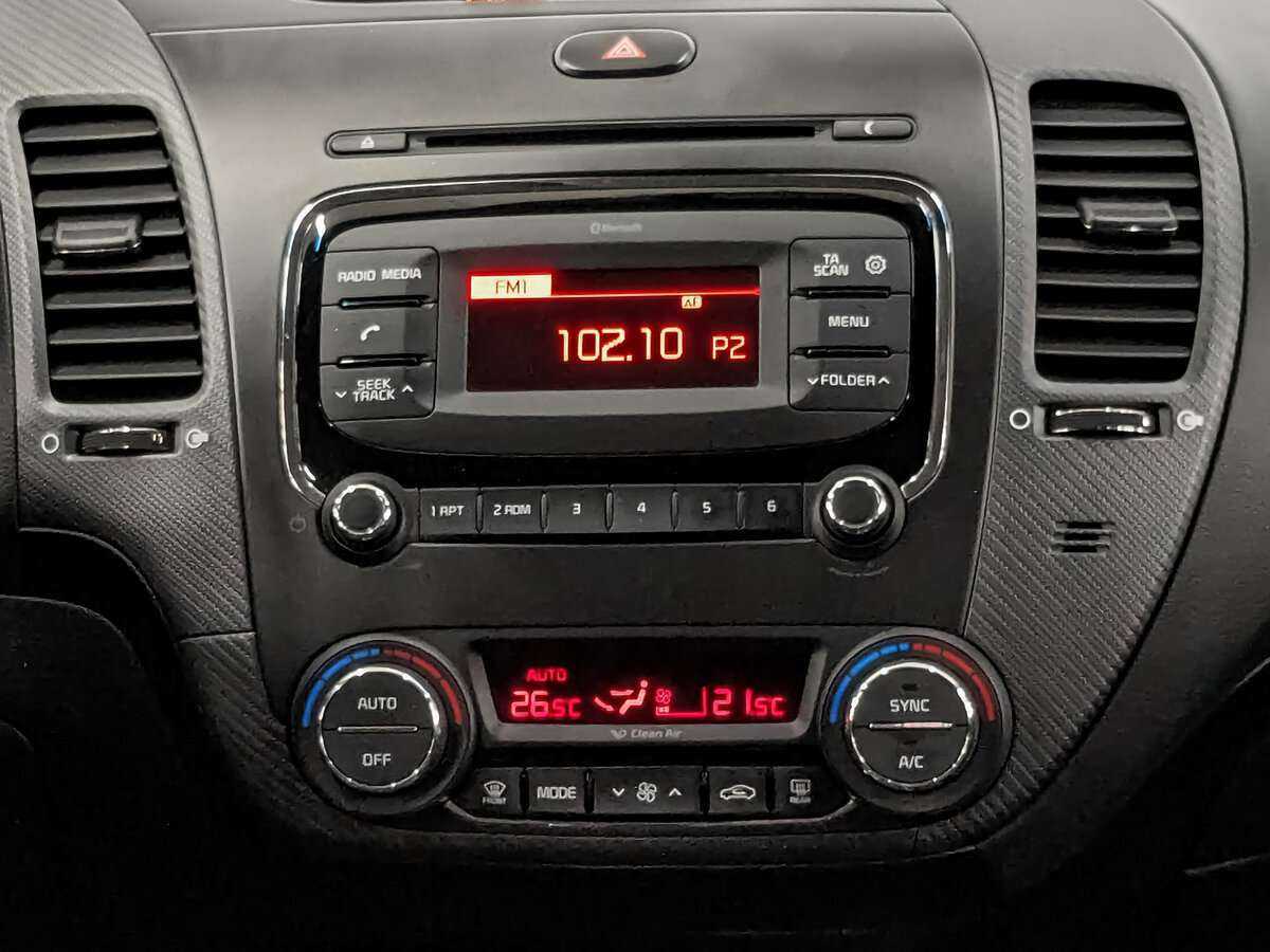 Kia Cerato с пробегом — 2017 год. Фото: #15