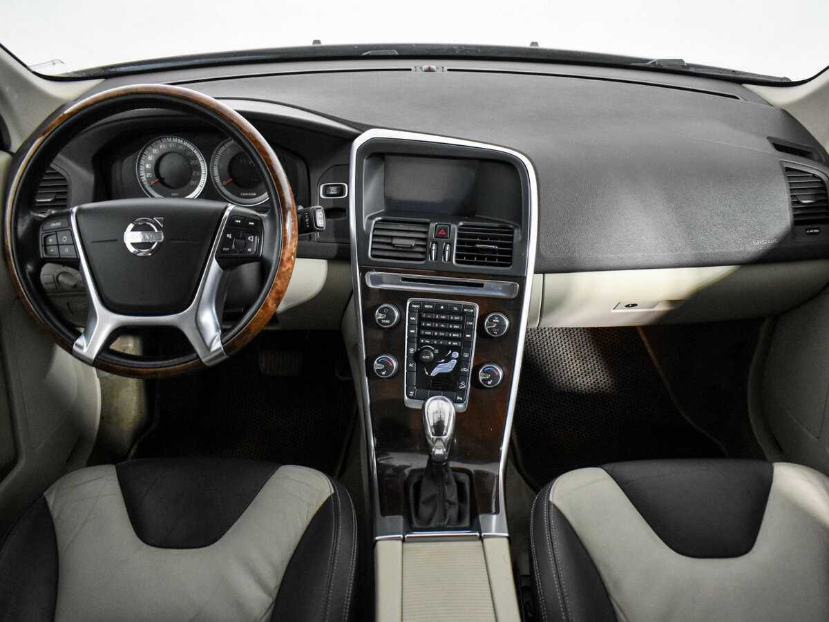 Volvo XC60 с пробегом — 2012 год. Фото: #13