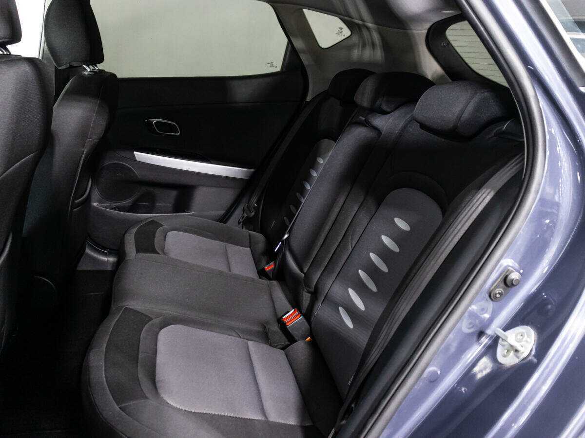 Kia Ceed с пробегом — 2013 год. Фото: #9