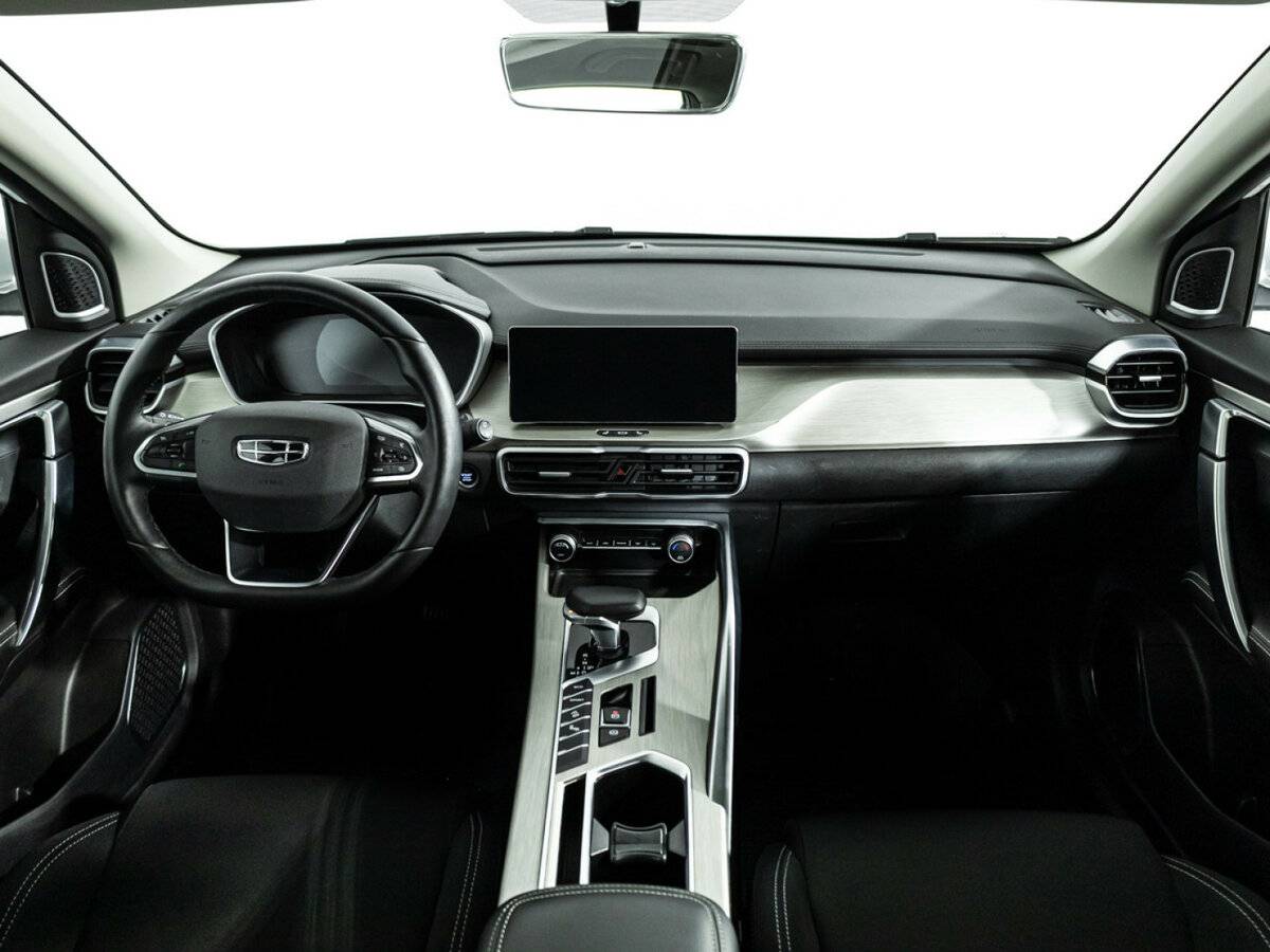 Geely Coolray с пробегом — 2023 год. Фото: #10