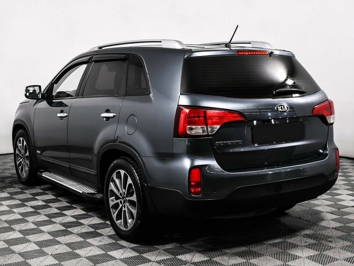 Kia Sorento с пробегом — 2013 год. Фото: #6