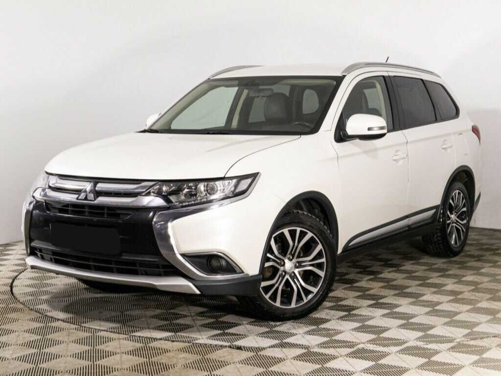 Mitsubishi Outlander с пробегом — 2016 год. Посмотреть фото