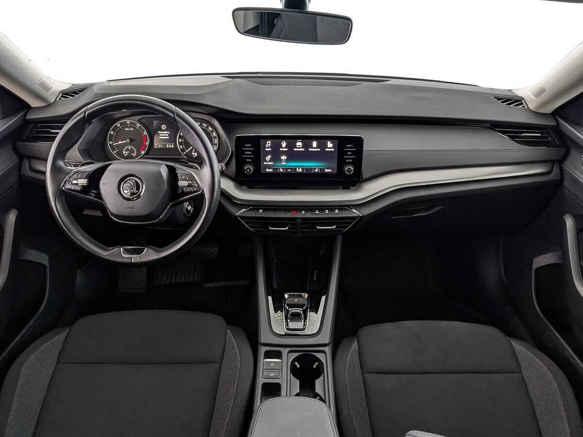 Skoda Octavia с пробегом — 2021 год. Фото: #9