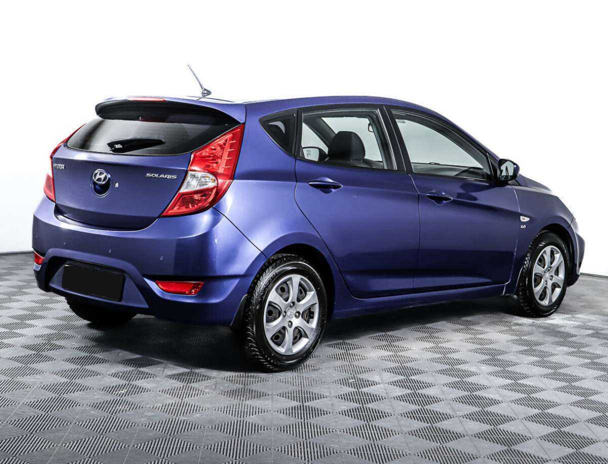 Hyundai Solaris с пробегом — 2012 год. Фото: #4