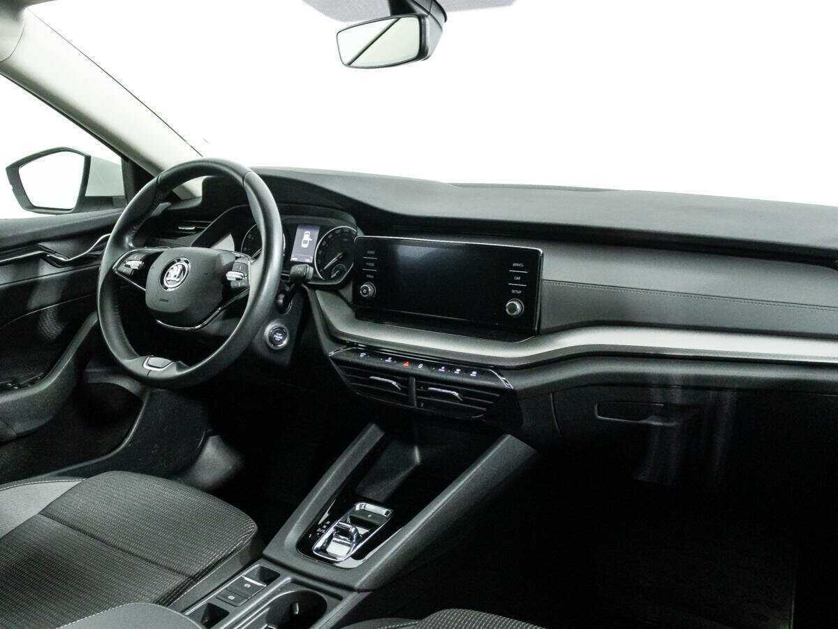 Skoda Octavia с пробегом — 2021 год. Фото: #8