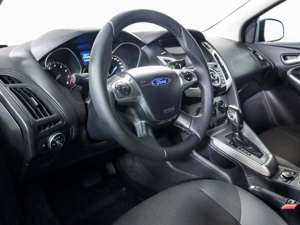Ford Focus с пробегом — 2012 год. Фото: #7