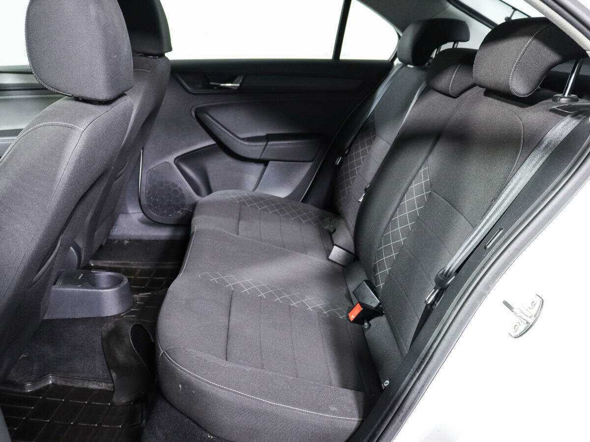 Skoda Rapid с пробегом — 2020 год. Фото: #9