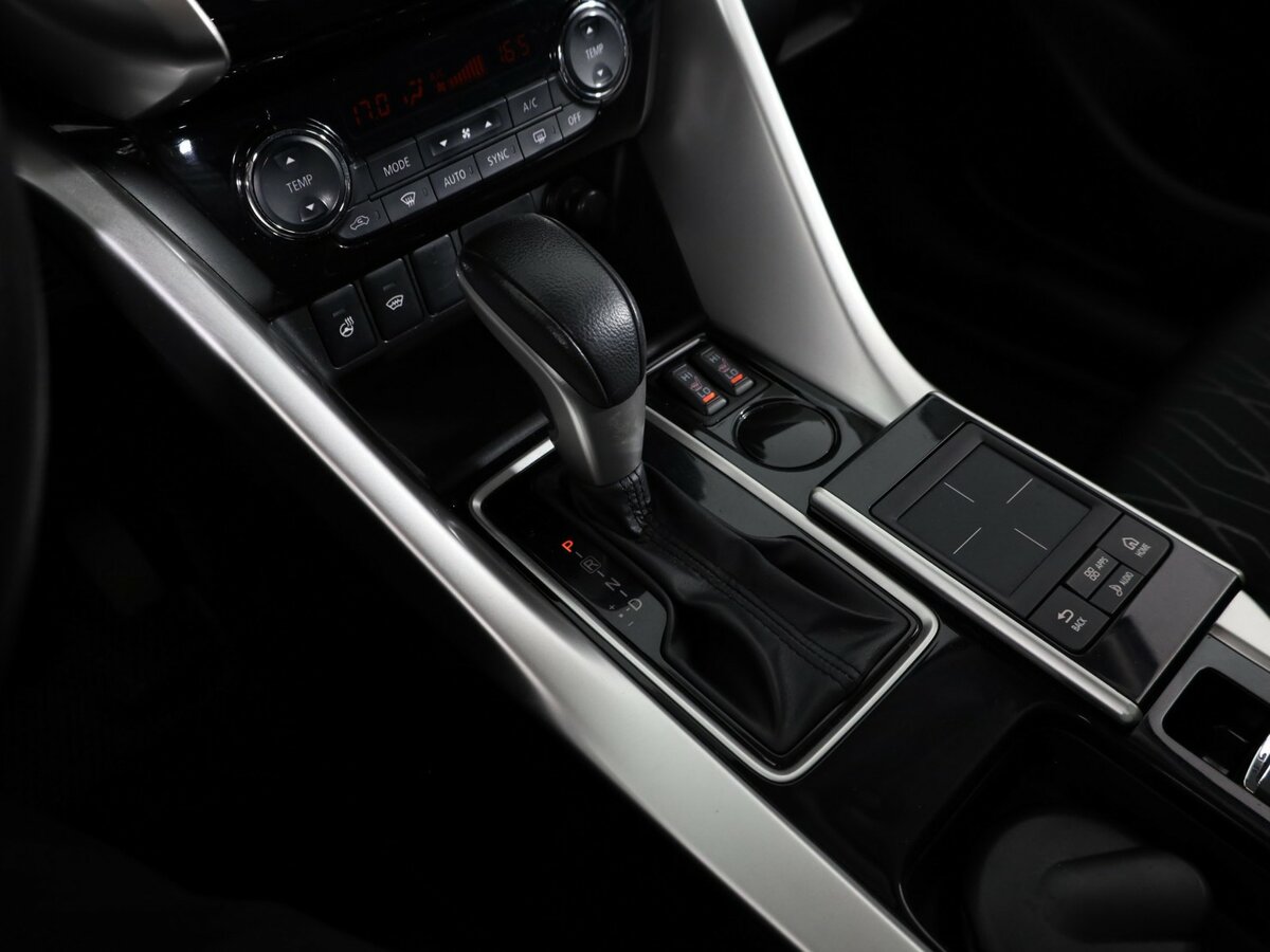 Mitsubishi Eclipse Cross с пробегом — 2019 год. Фото: #13