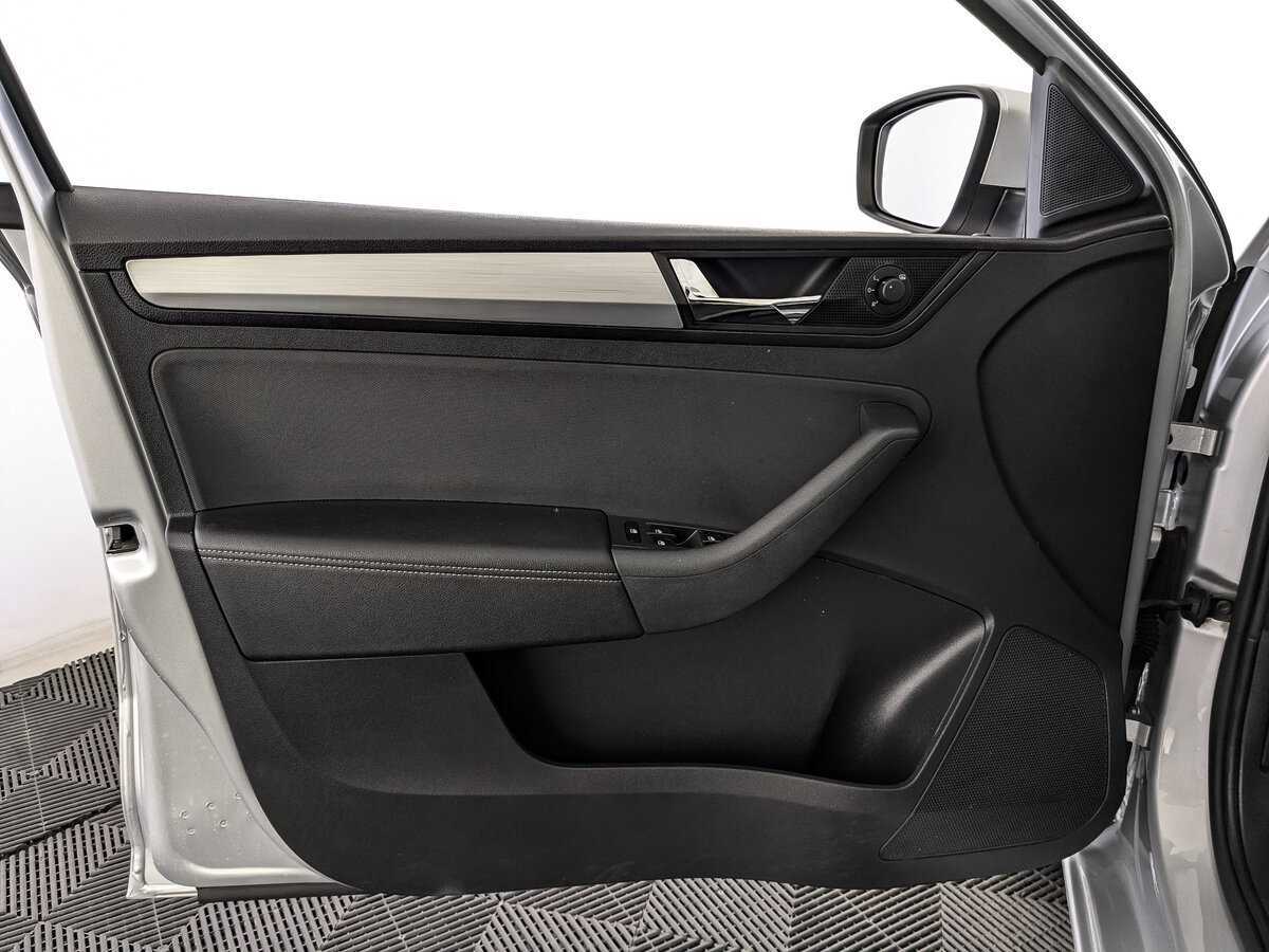 Skoda Rapid с пробегом — 2018 год. Фото: #14