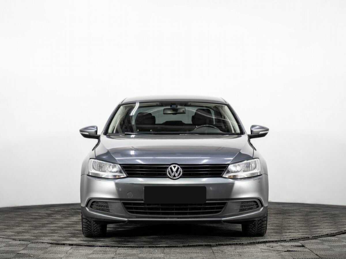 Volkswagen Jetta с пробегом — 2012 год. Фото: #1