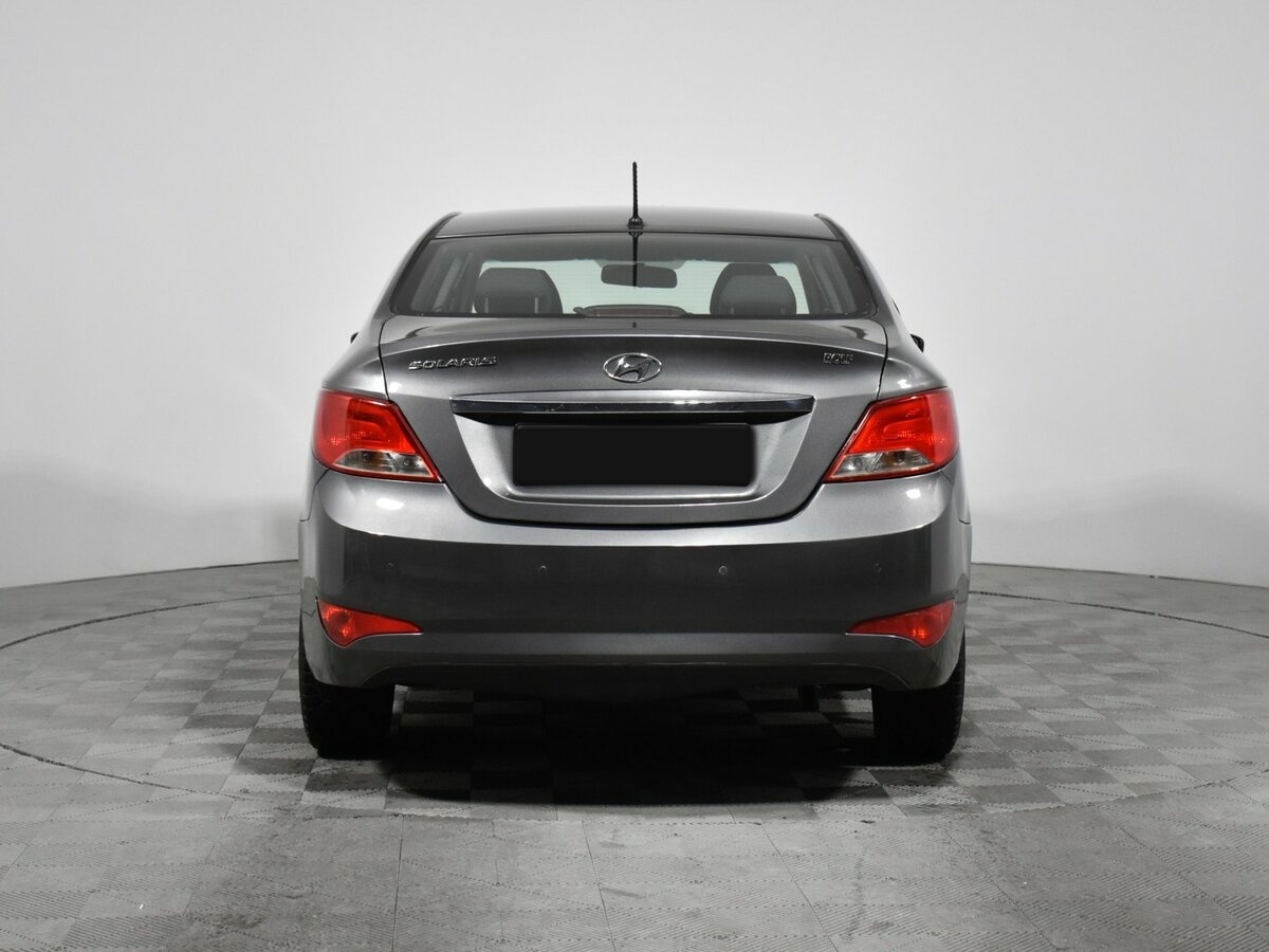 Hyundai Solaris с пробегом — 2016 год. Фото: #5