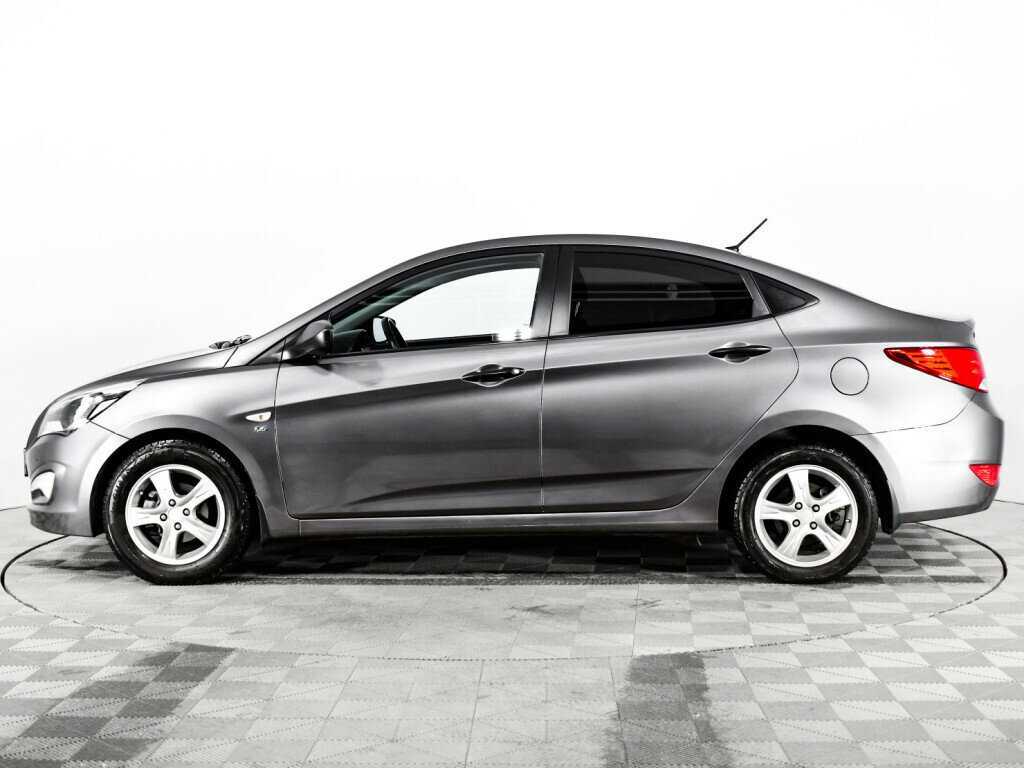 Hyundai Solaris с пробегом — 2014 год. Фото: #7