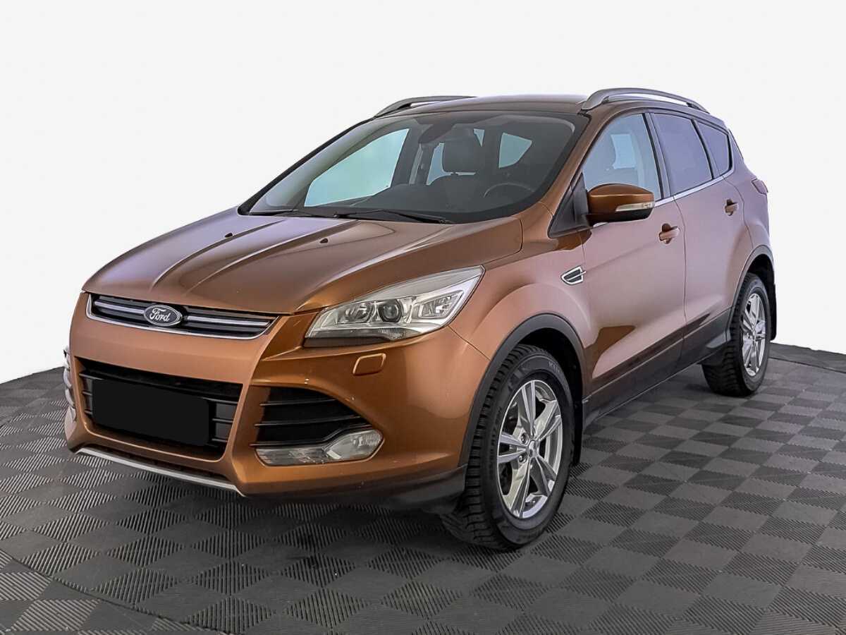 Ford Kuga с пробегом — 2014 год. Фото: #0