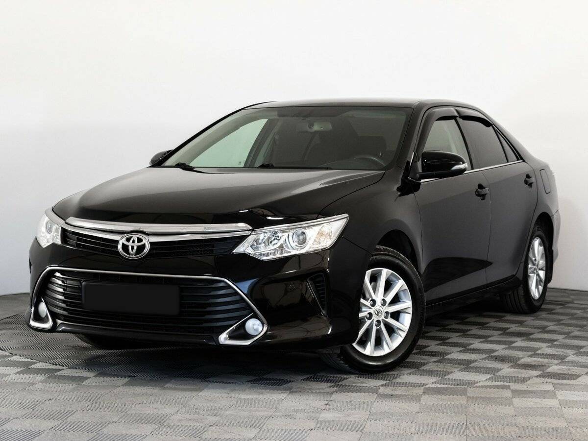 Toyota Camry с пробегом — 2017 год. Посмотреть фото