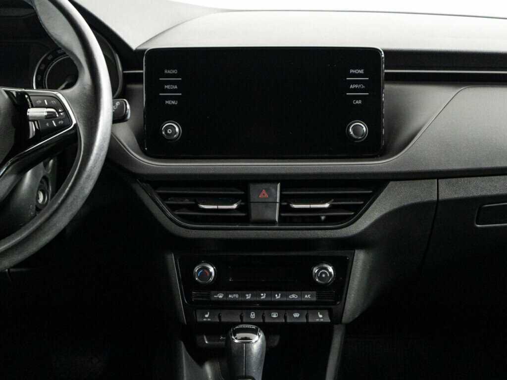 Skoda Rapid с пробегом — 2020 год. Фото: #13