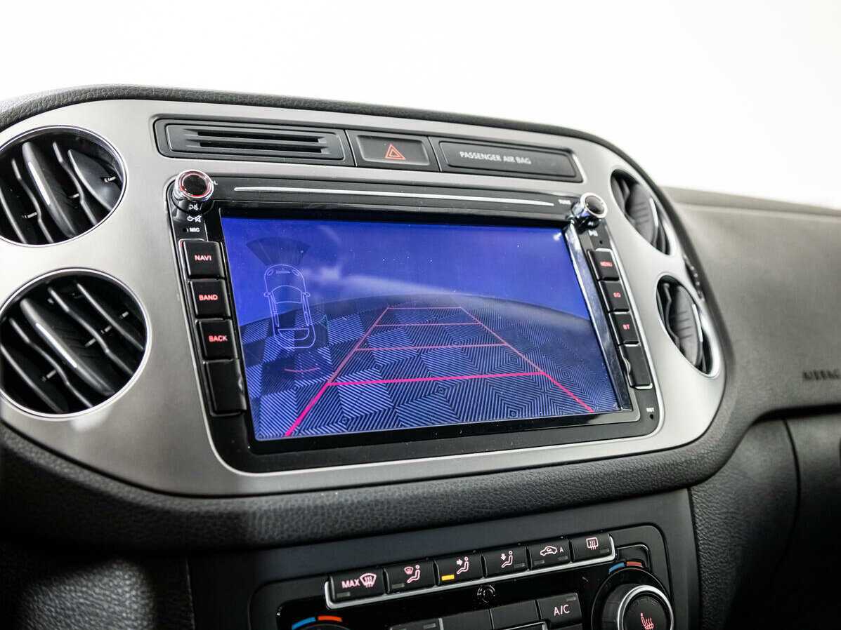 Volkswagen Tiguan с пробегом — 2015 год. Фото: #12