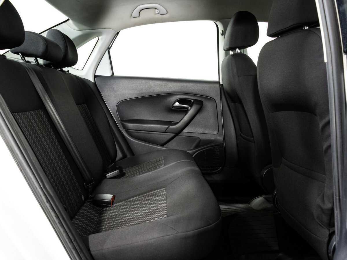 Volkswagen Polo с пробегом — 2017 год. Фото: #10