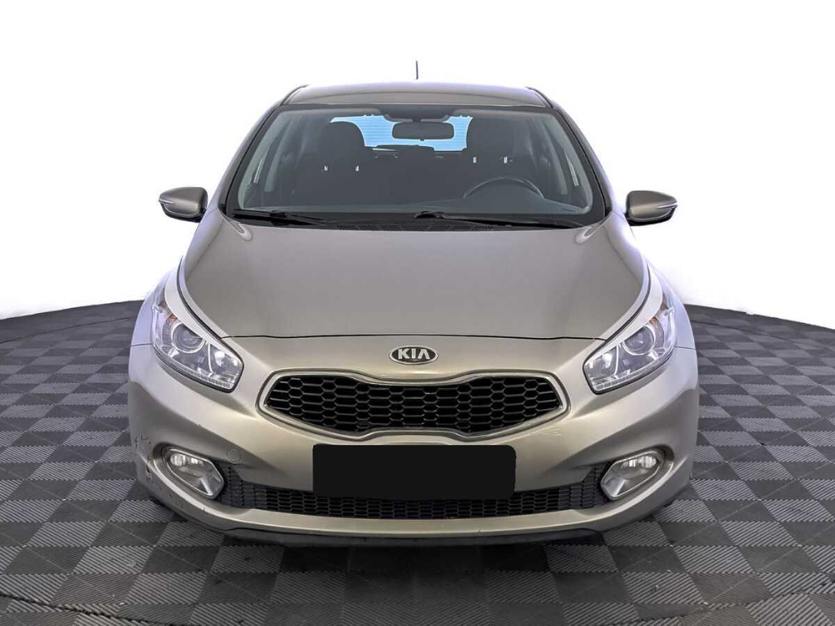 Kia Ceed с пробегом — 2014 год. Фото: #1