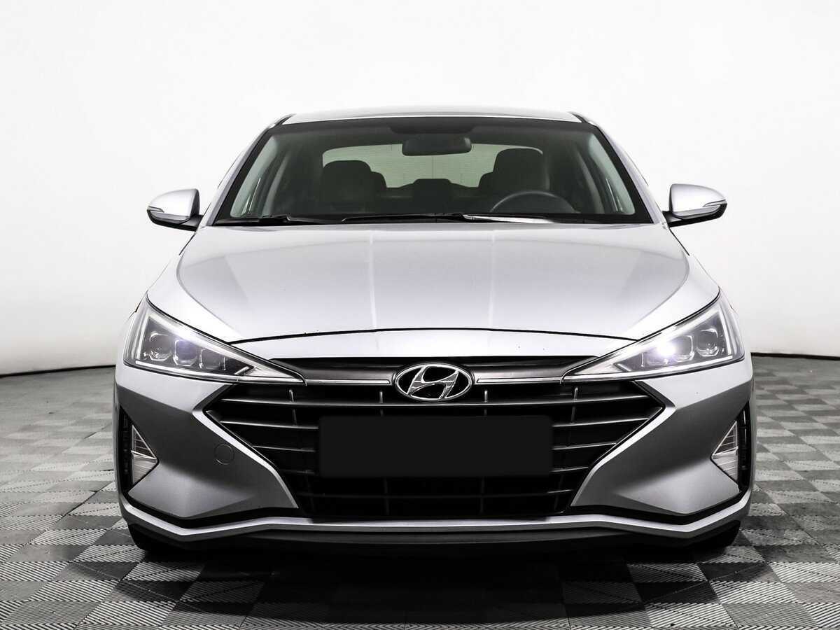 Hyundai Elantra с пробегом — 2020 год. Фото: #1