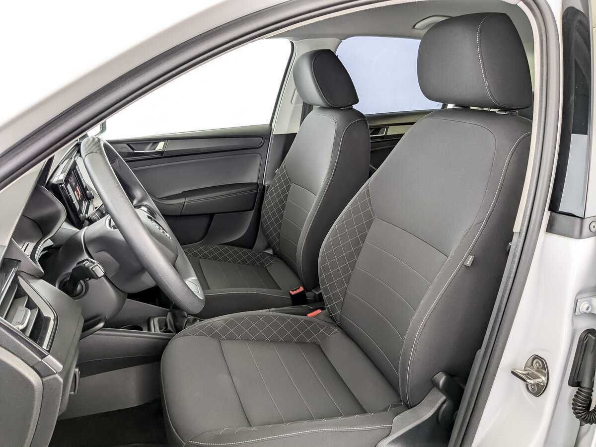 Skoda Rapid с пробегом — 2020 год. Фото: #19