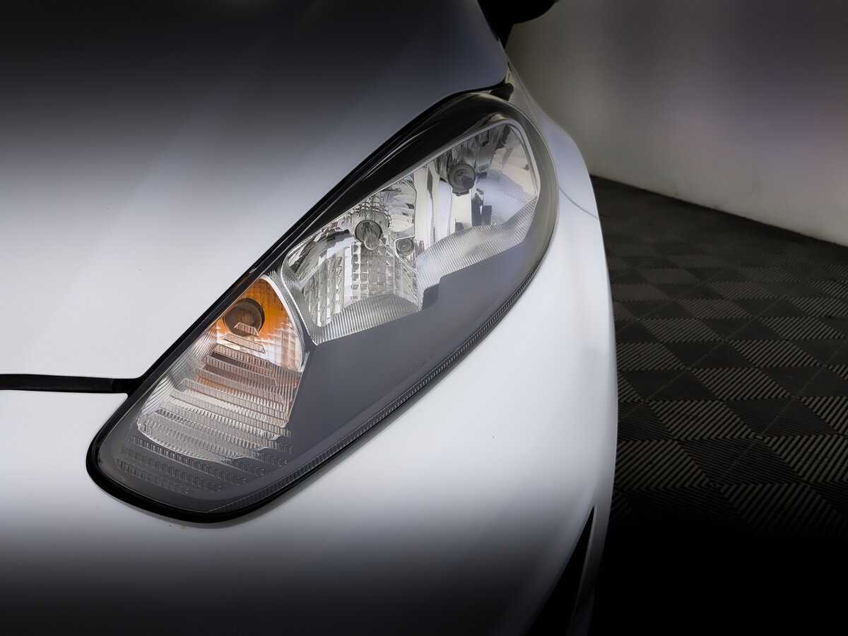 Ford Fiesta с пробегом — 2017 год. Фото: #16