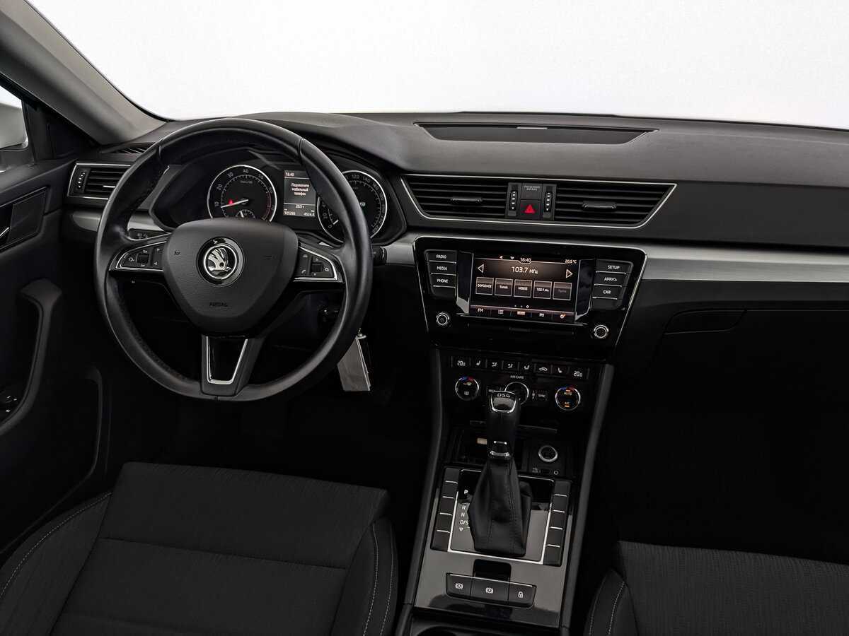 Skoda Superb с пробегом — 2017 год. Фото: #24