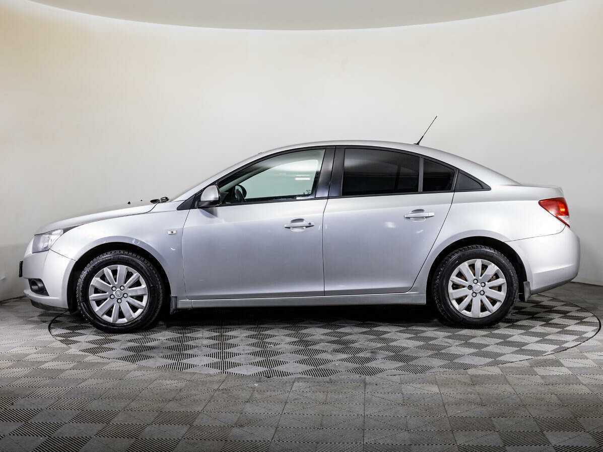 Chevrolet Cruze с пробегом — 2012 год. Фото: #7