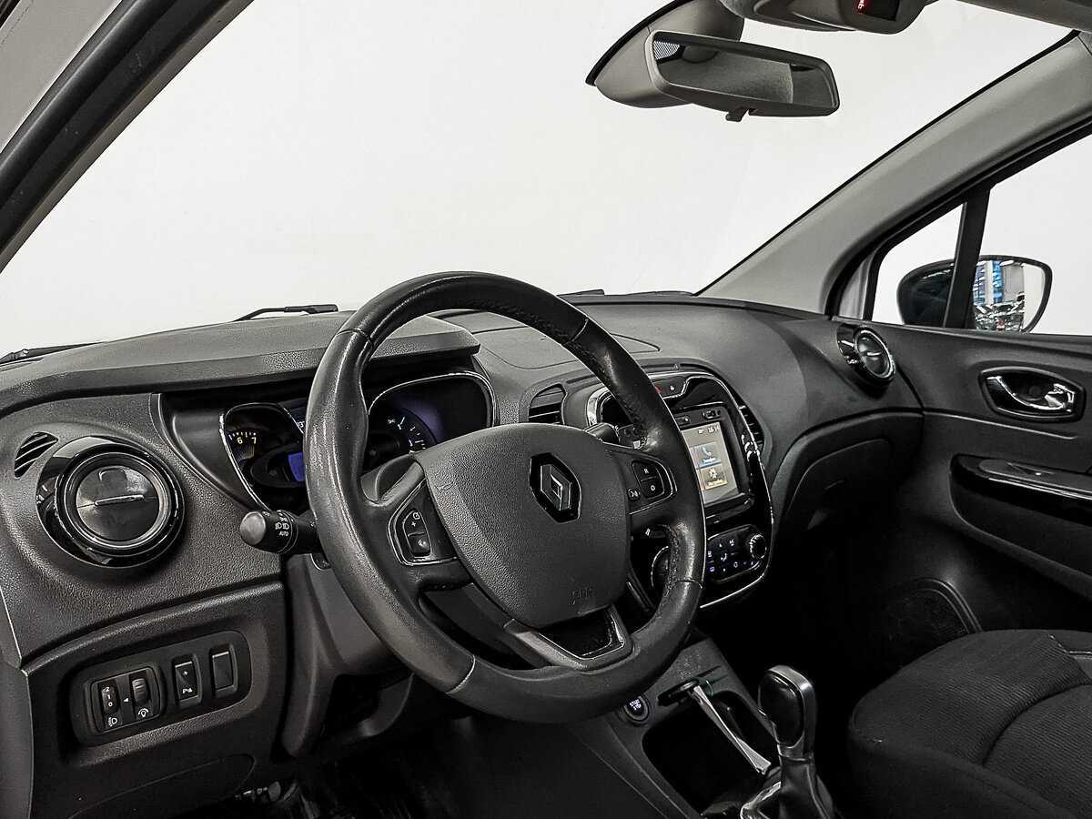 Renault Kaptur с пробегом — 2017 год. Фото: #12