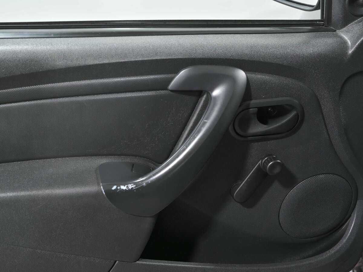 Renault Duster с пробегом — 2014 год. Фото: #12