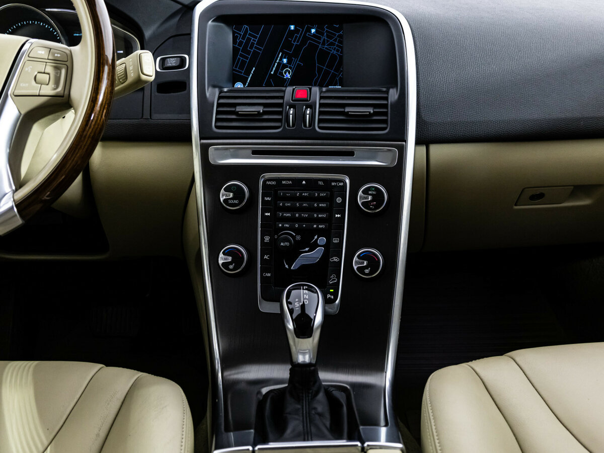 Volvo XC60 с пробегом — 2014 год. Фото: #9