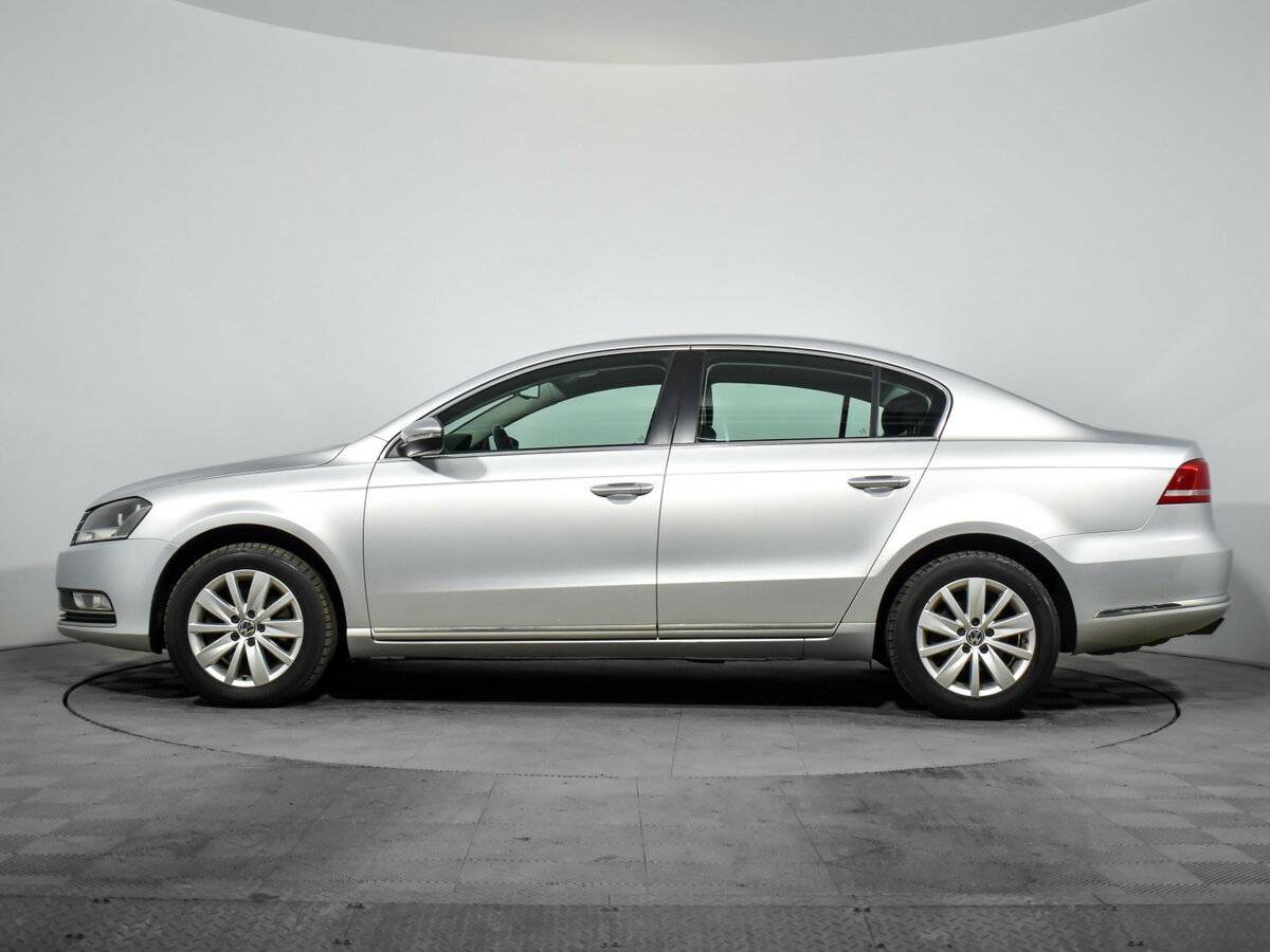 Volkswagen Passat с пробегом — 2012 год. Фото: #7