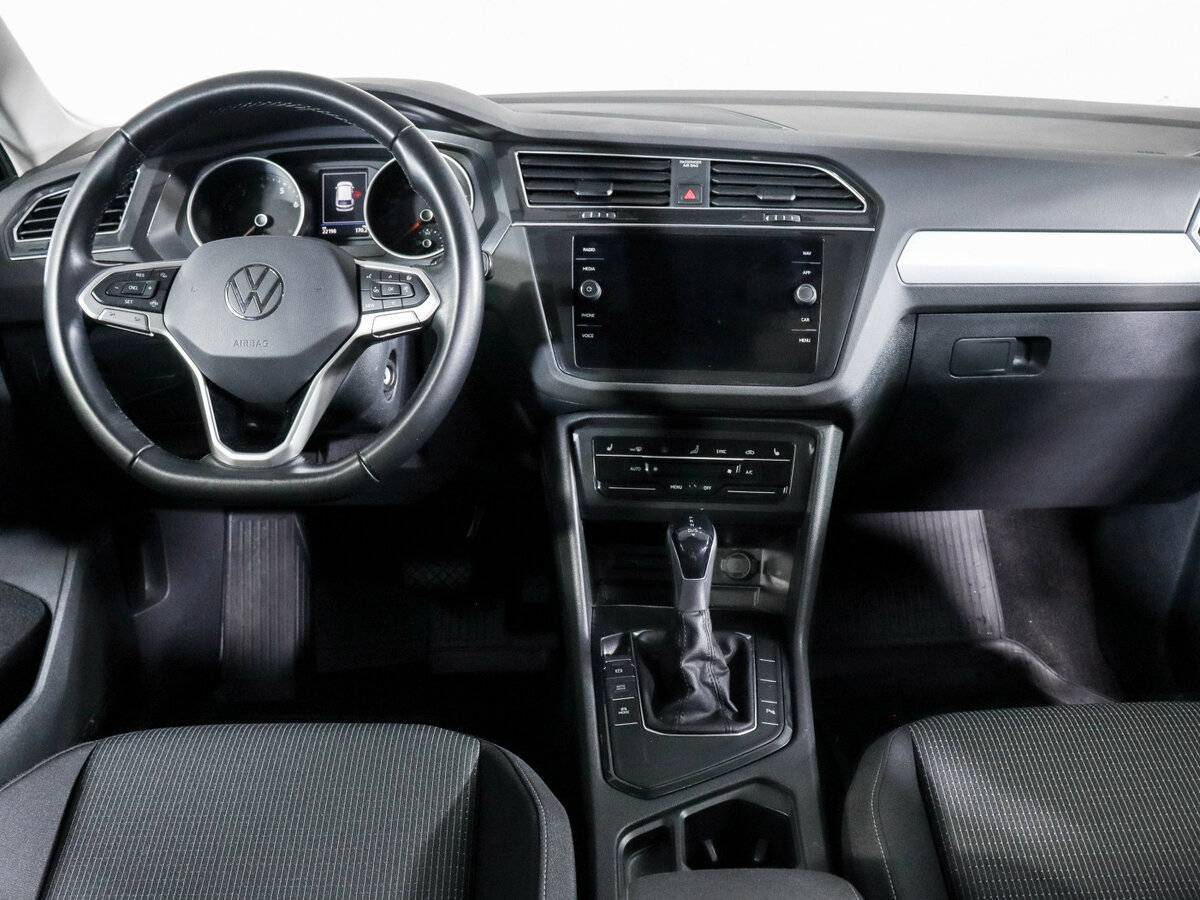 Volkswagen Tiguan с пробегом — 2021 год. Фото: #11