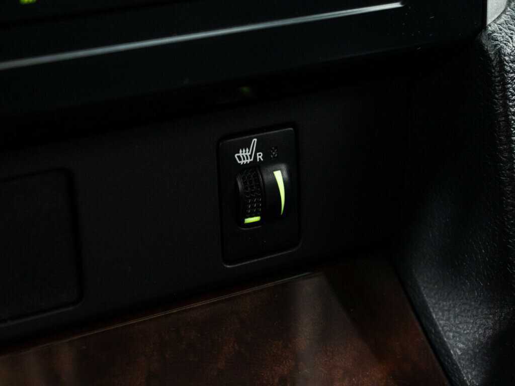 Toyota Camry с пробегом — 2012 год. Фото: #17