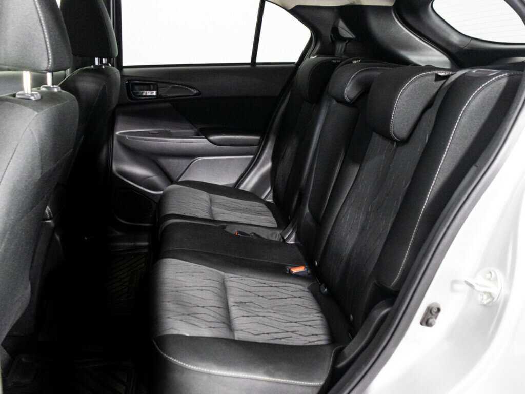 Mitsubishi Eclipse Cross с пробегом — 2018 год. Фото: #9