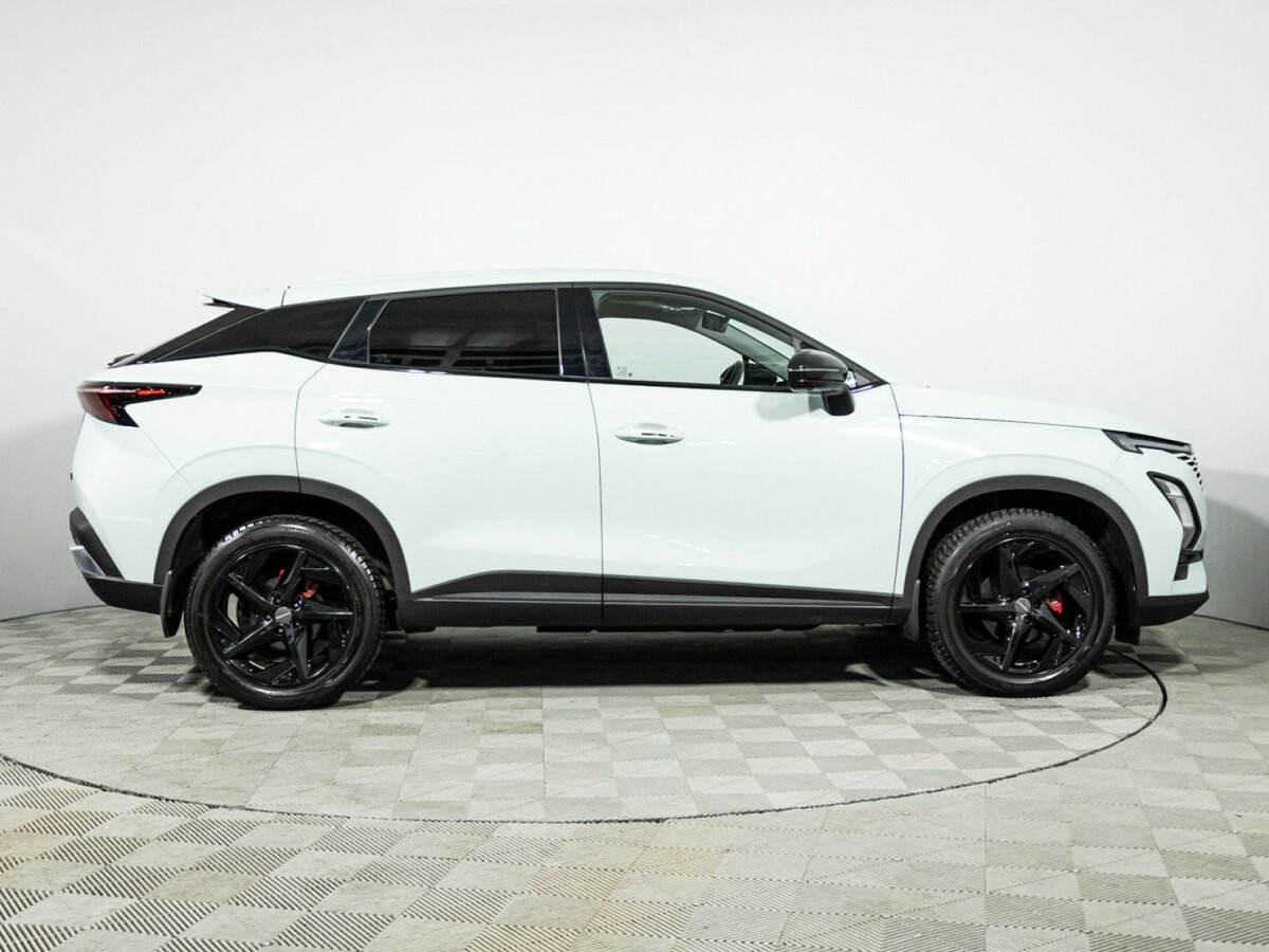 OMODA C5 с пробегом — 2023 год. Фото: #3