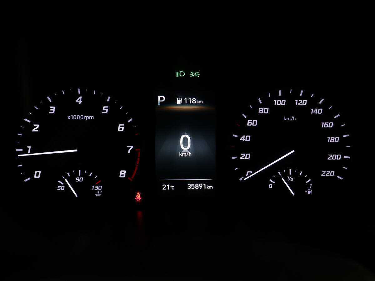 Hyundai Solaris с пробегом — 2021 год. Фото: #12