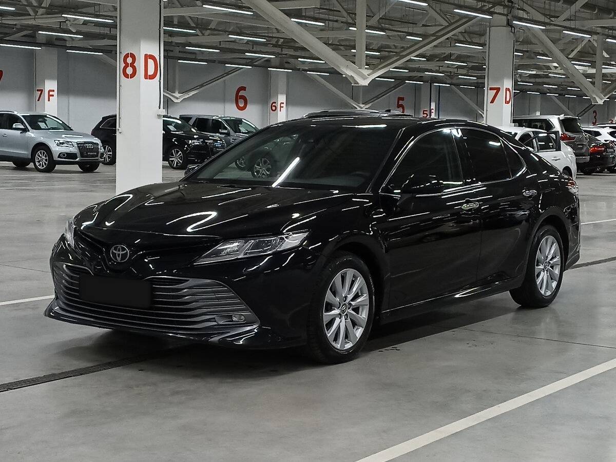 Toyota Camry с пробегом — 2019 год. Фото: #0