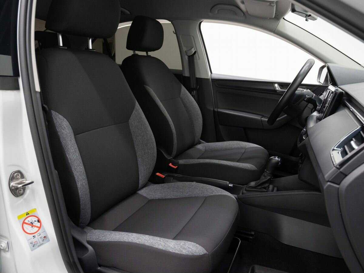 Skoda Rapid с пробегом — 2020 год. Фото: #11