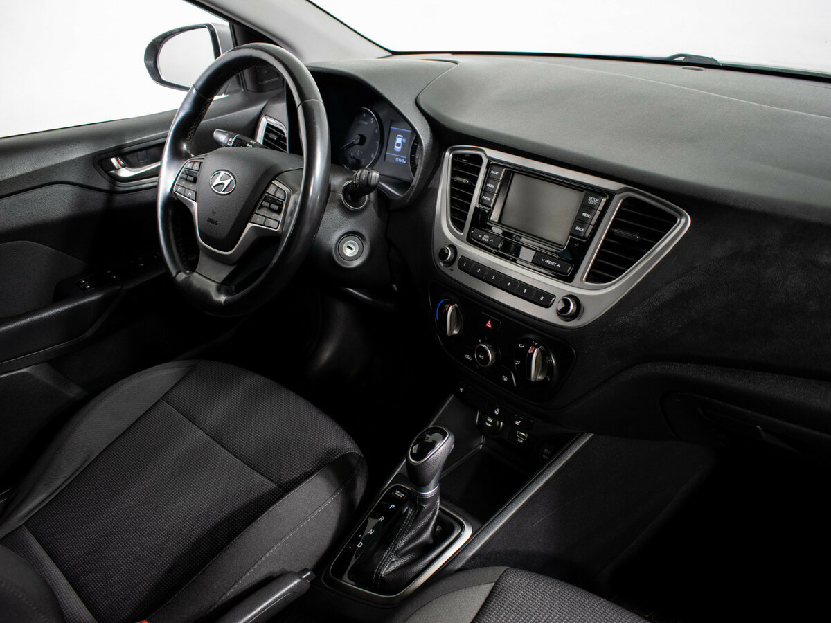 Hyundai Solaris с пробегом — 2020 год. Фото: #7