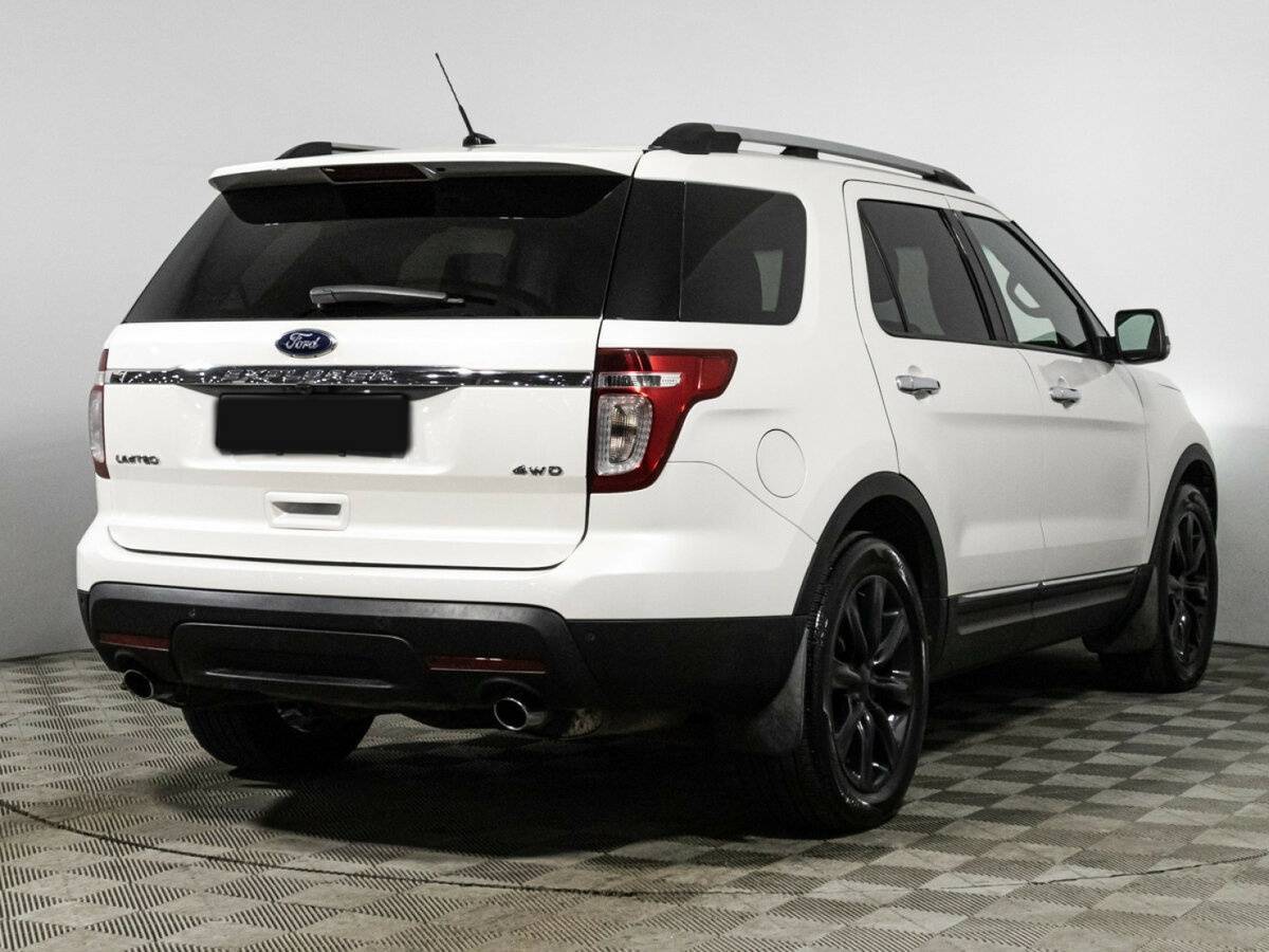 Ford Explorer с пробегом — 2012 год. Фото: #3