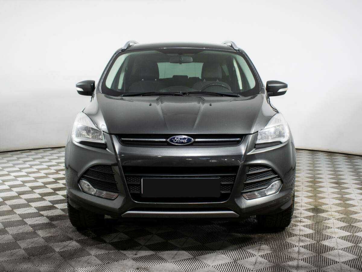 Ford Kuga с пробегом — 2015 год. Фото: #1