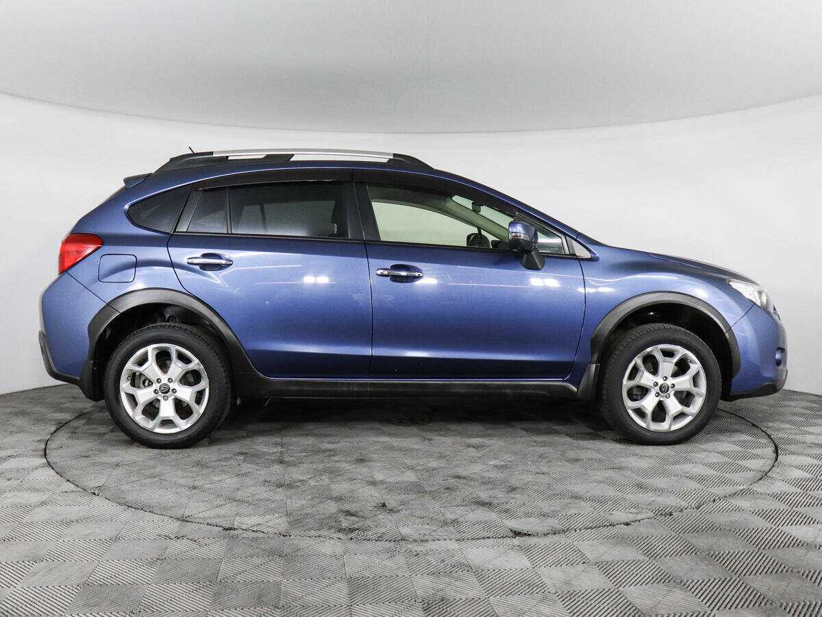 Subaru XV с пробегом — 2013 год. Фото: #3