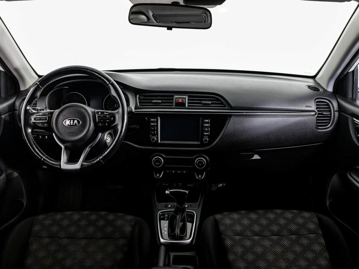 Kia Rio с пробегом — 2019 год. Фото: #7
