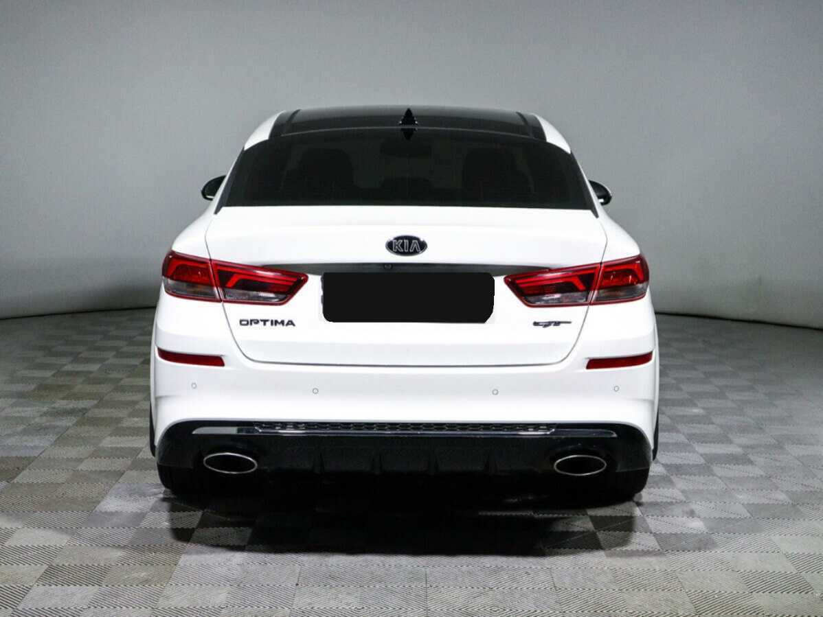 Kia Optima с пробегом — 2018 год. Фото: #4